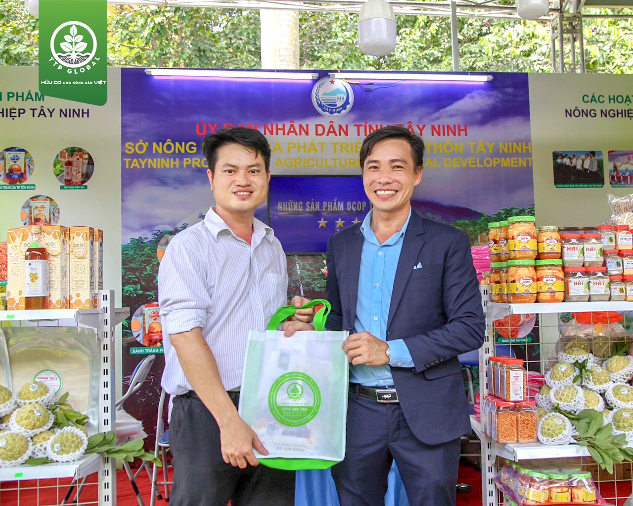 giới thiệu count(title) nguoi dan nhan phan bon TTP Global Giới Thiệu